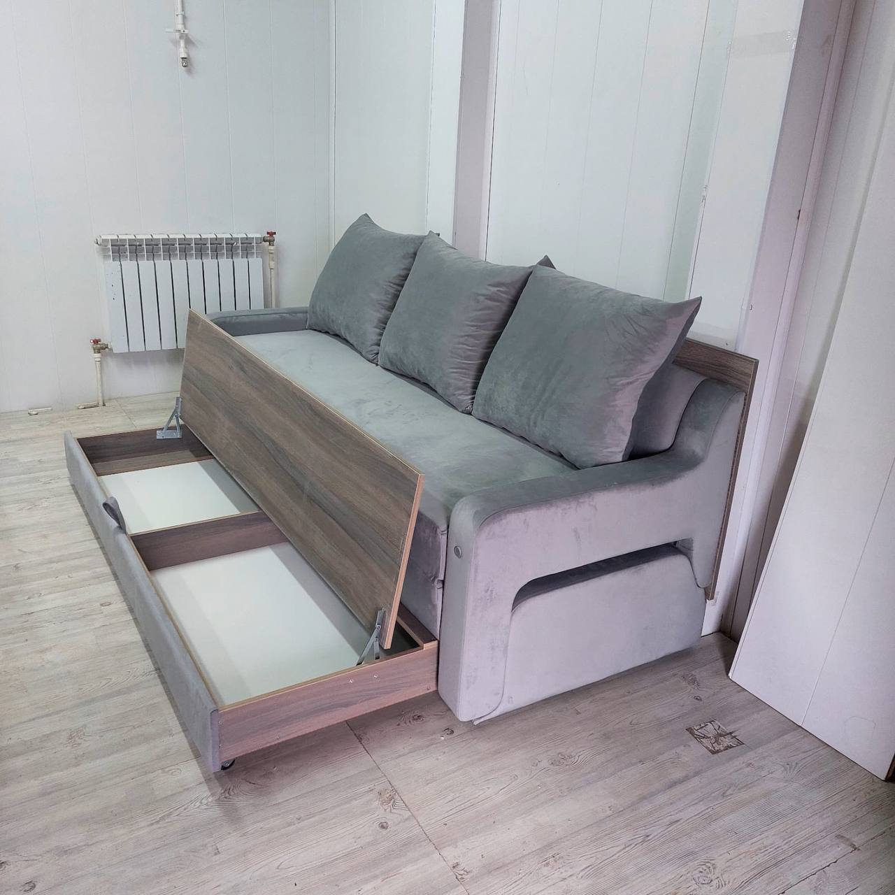 Диван трансформер 3в1 - стол, диван, кровать. Купить на официальном сайте производителя Future Furniture! Лучшая мебель, богатая гамма цветов диванов и оттенков! Индивидуальные проекты!